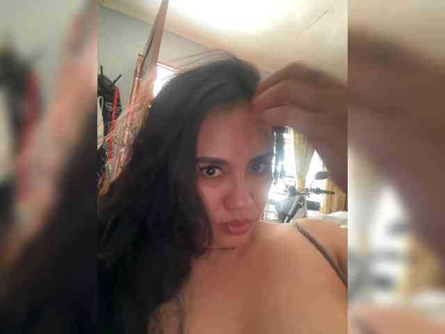 HeraAguilar webcam