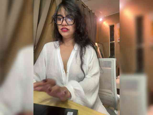 HeraAguilar webcam