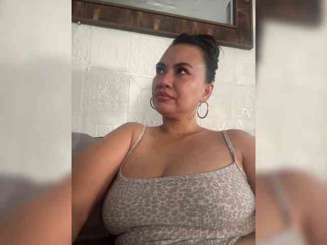 HeraAguilar webcam