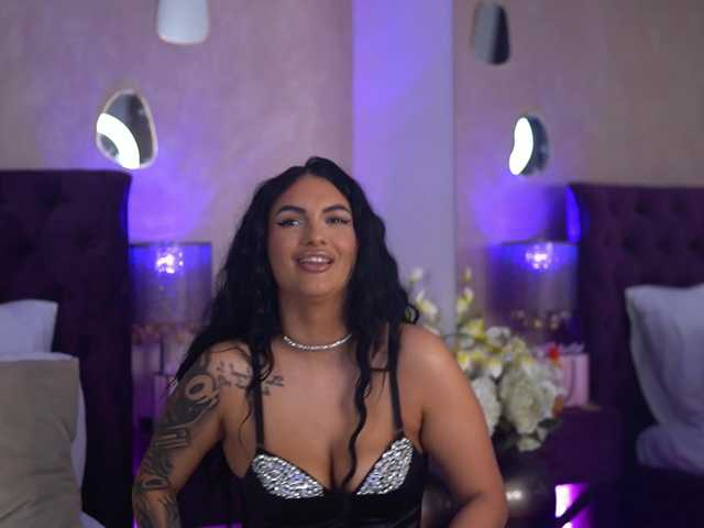 AliraNightvale live cam on BongaCams