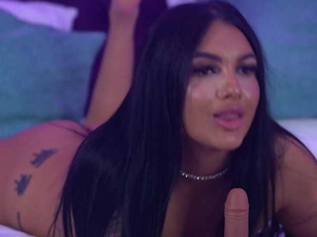 AliraNightvale live cam on BongaCams