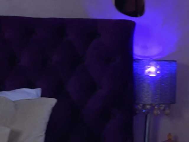 AliraNightvale live cam on BongaCams