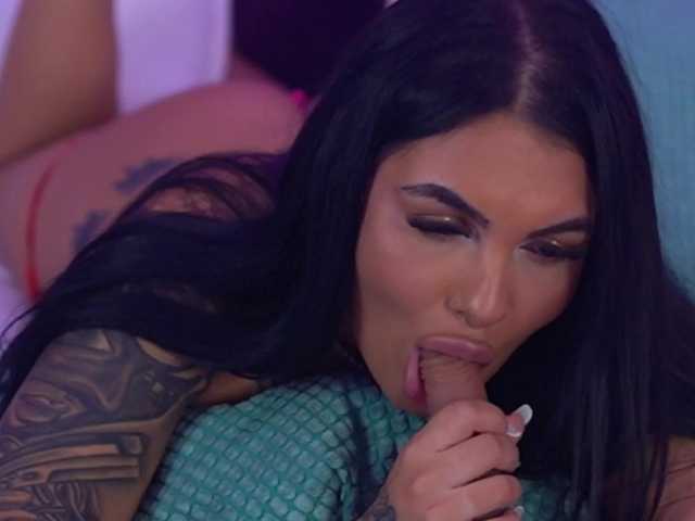 AliraNightvale live cam on BongaCams