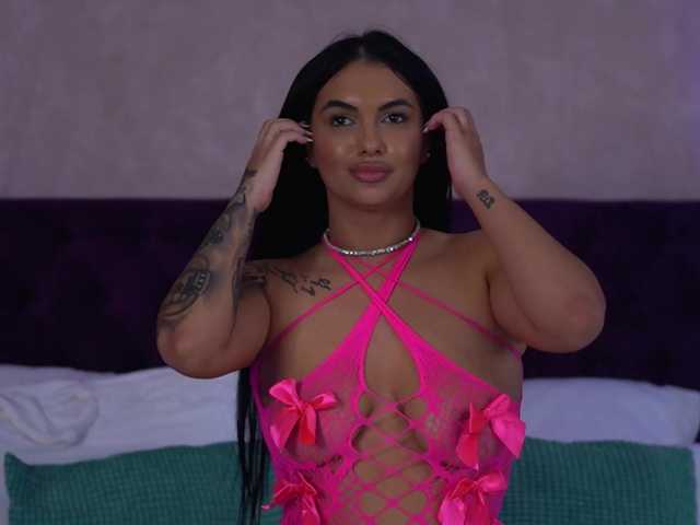 AliraNightvale live cam on BongaCams