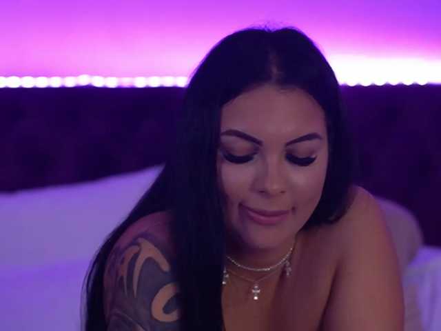 AliraNightvale live cam on BongaCams