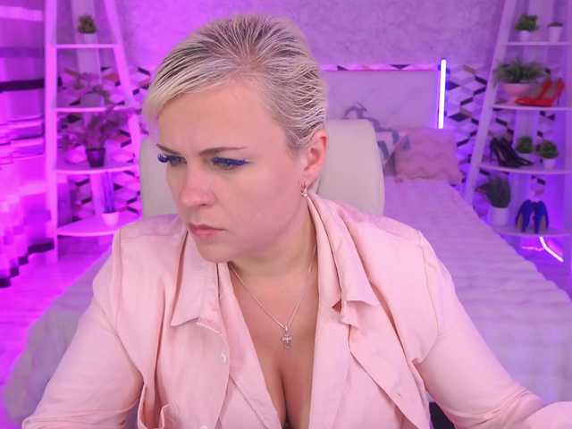 CrystalVibe chat room