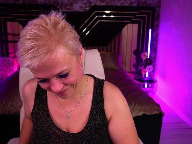 crystalvibe live sex