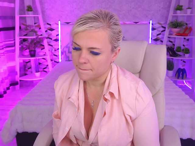  CrystalVibe chat room