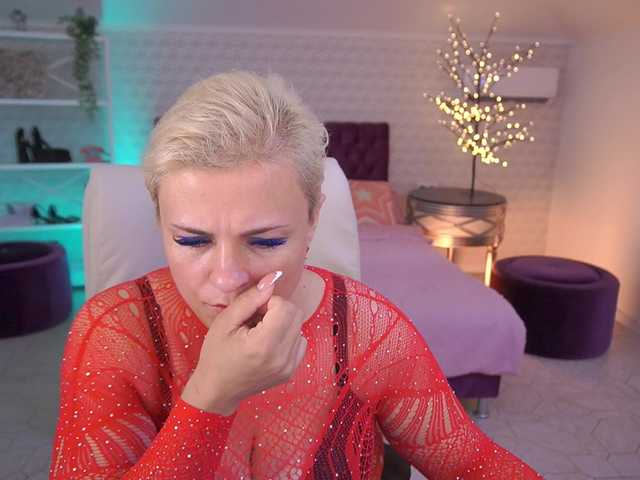 CrystalVibe live cam on BongaCams
