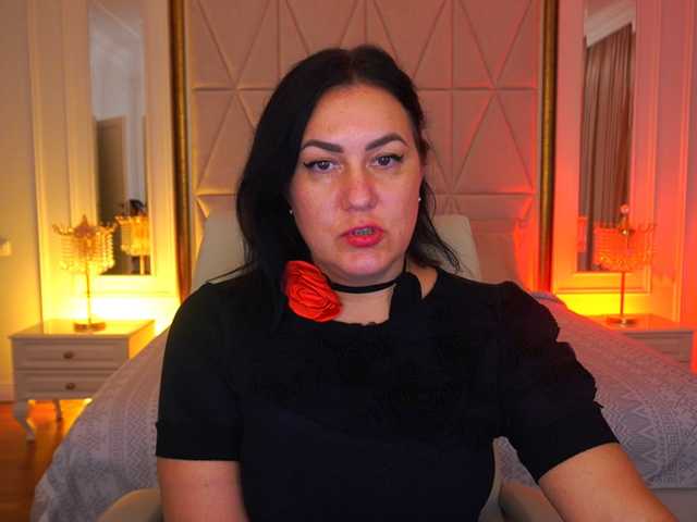 VelvetLuck live cam