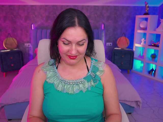 VelvetLuck live cam on BongaCams
