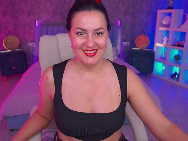 VelvetLuck live cam on BongaCams