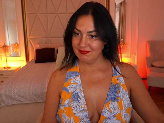 VelvetLuck live cam on BongaCams