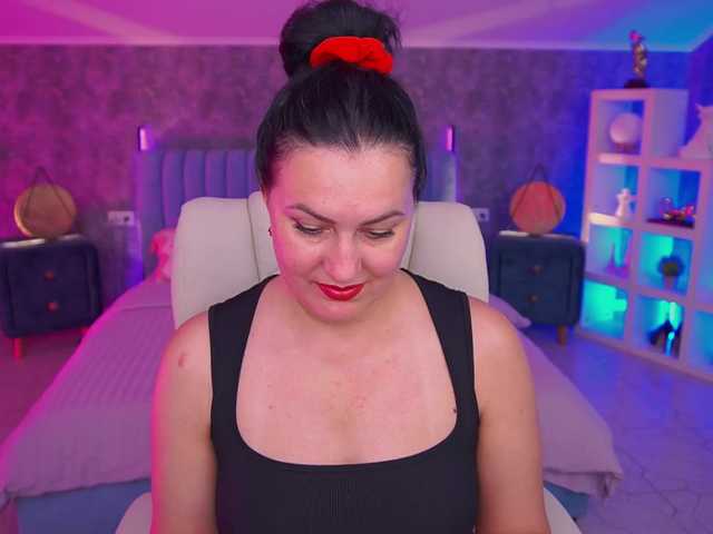 VelvetLuck live cam on BongaCams
