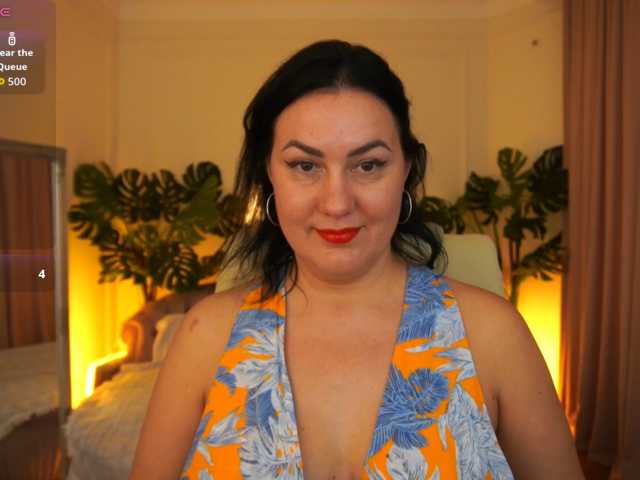 VelvetLuck live cam preview