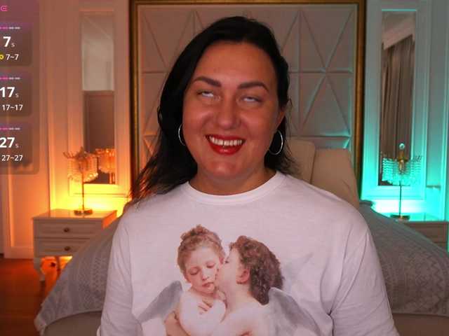 VelvetLuck live cam on BongaCams