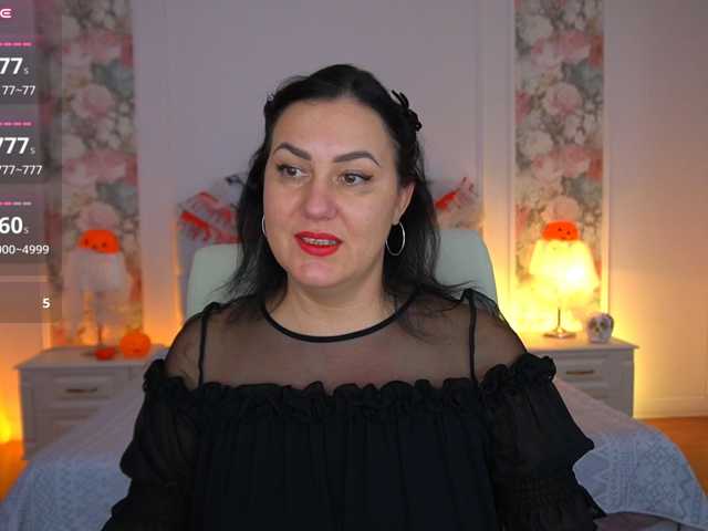 VelvetLuck live cam on BongaCams