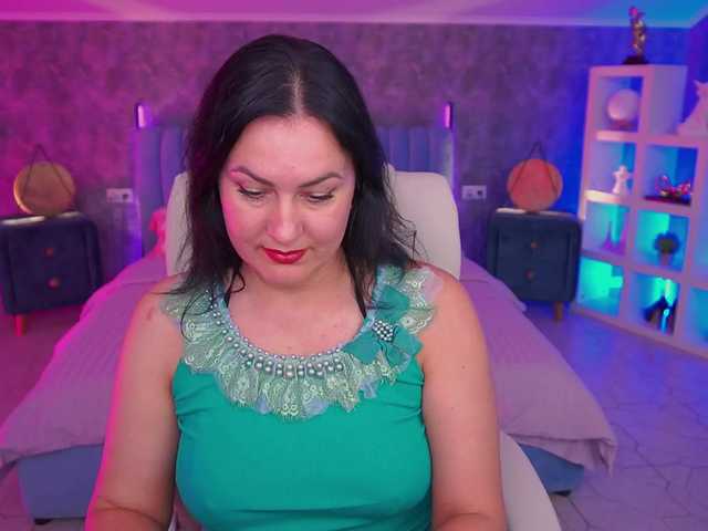 VelvetLuck live cam