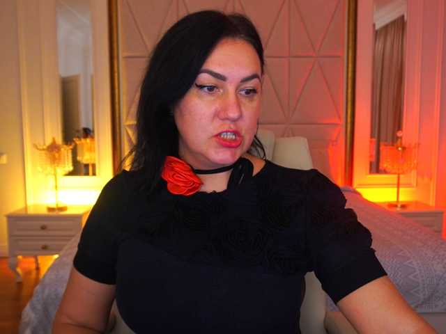 VelvetLuck live cam on BongaCams