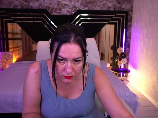 VelvetLuck live webcam show