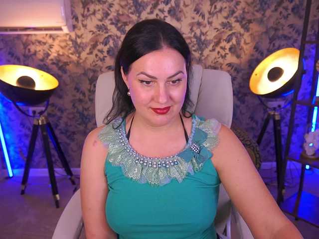 VelvetLuck live cam on BongaCams