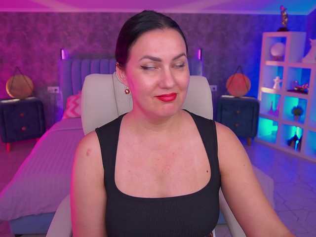 VelvetLuck live cam on BongaCams