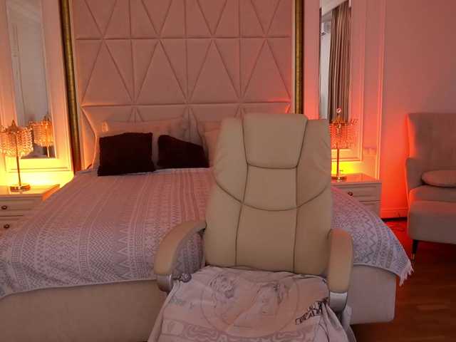 VelvetLuck live cam on BongaCams
