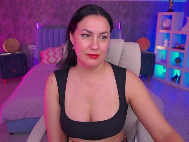 VelvetLuck live cam on BongaCams