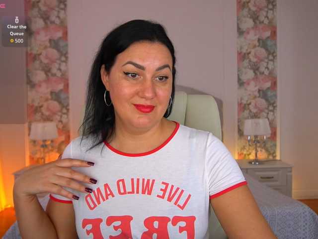 VelvetLuck live cam on BongaCams