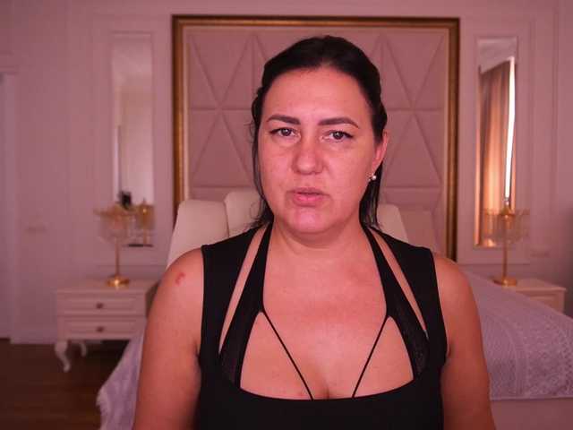 VelvetLuck live cam on BongaCams