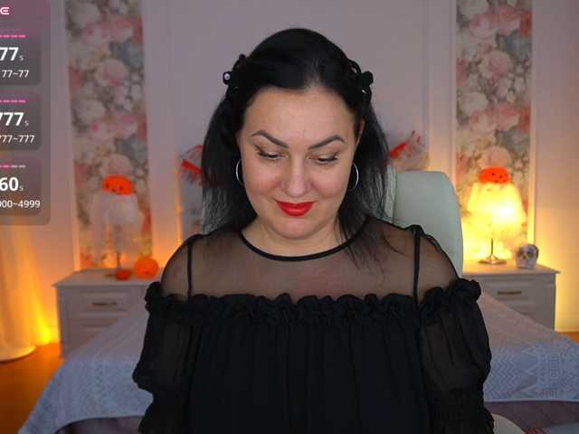 VelvetLuck live cam preview