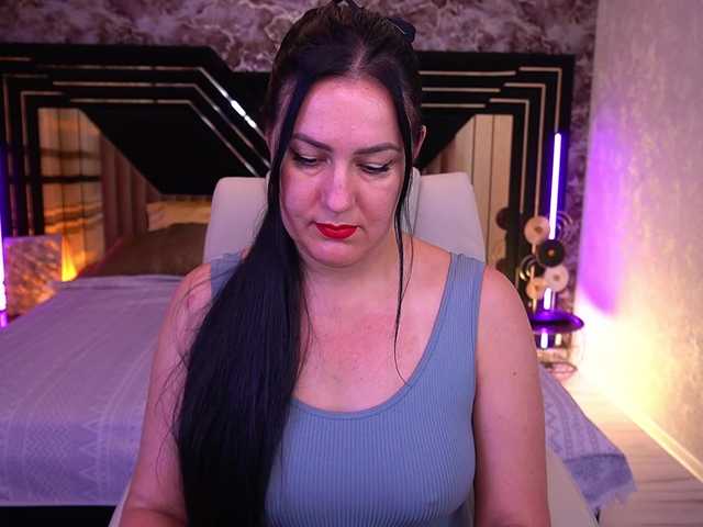VelvetLuck live cam on BongaCams