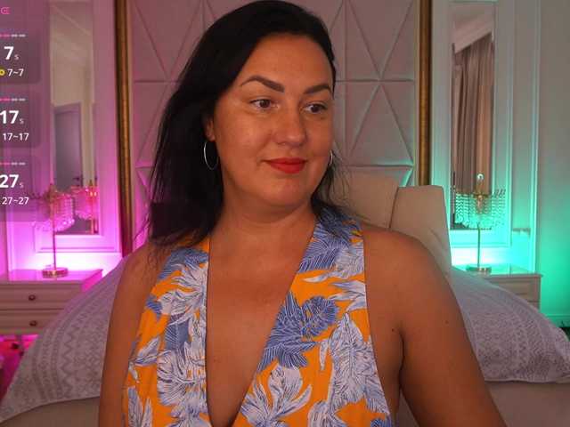 VelvetLuck live cam on BongaCams