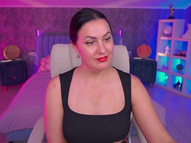 VelvetLuck live cam on BongaCams