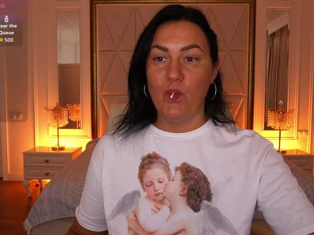 VelvetLuck live cam on BongaCams