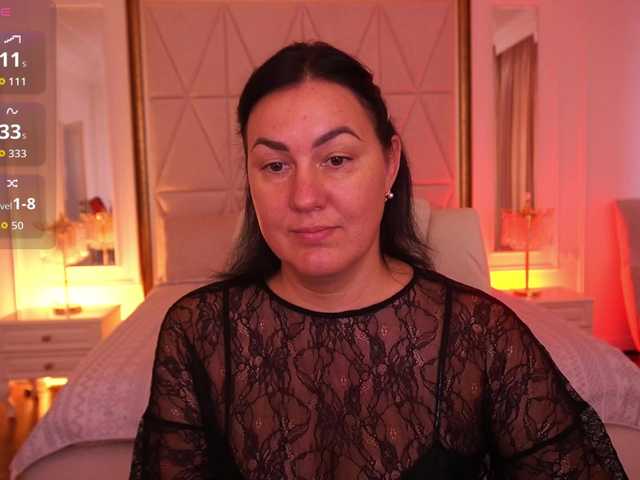 VelvetLuck live cam preview