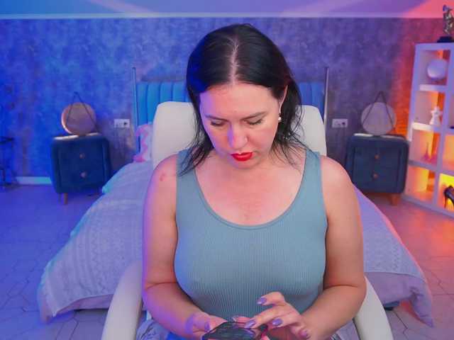 VelvetLuck live cam on BongaCams