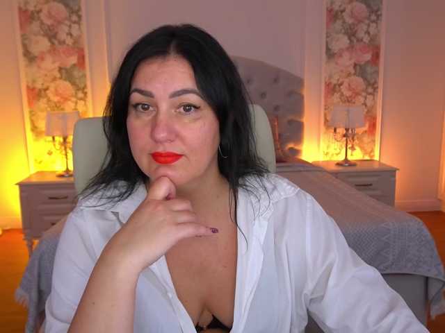VelvetLuck live cam on BongaCams