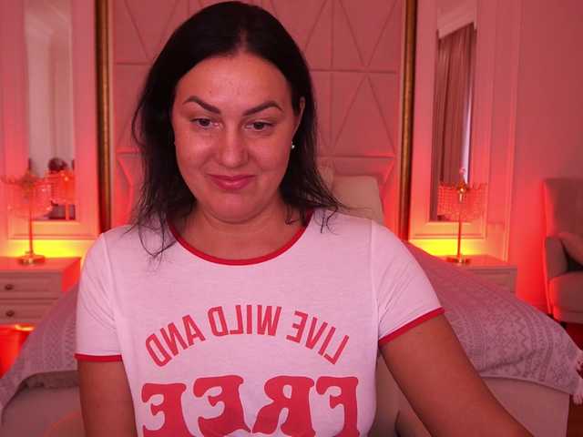 VelvetLuck live cam on BongaCams