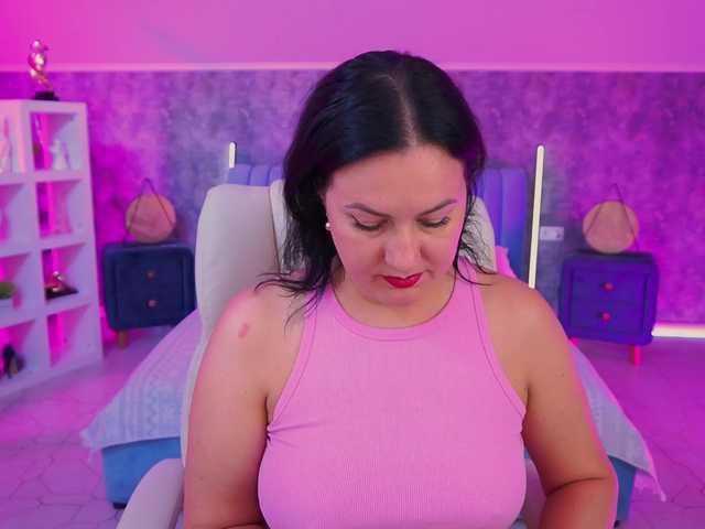 VelvetLuck live cam on BongaCams