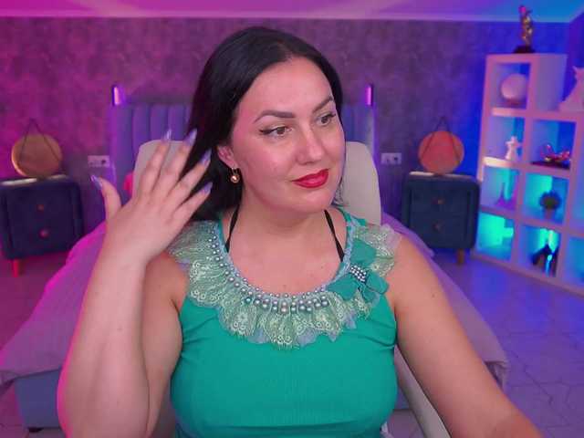 VelvetLuck live cam on BongaCams