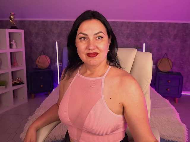 VelvetLuck live cam