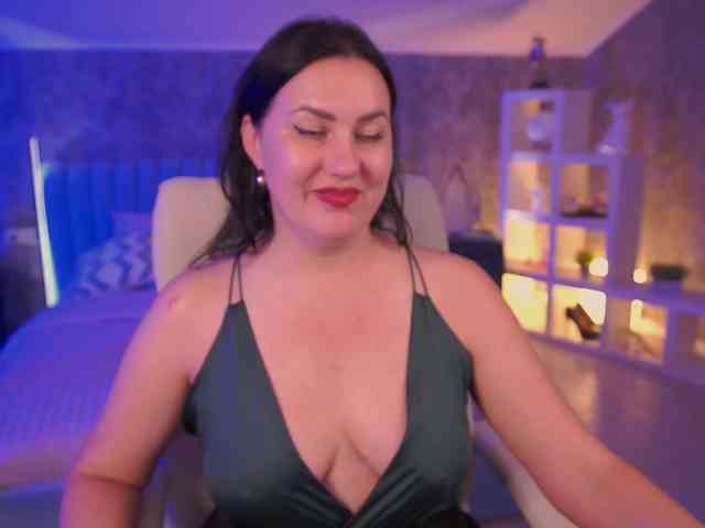 VelvetLuck webcam