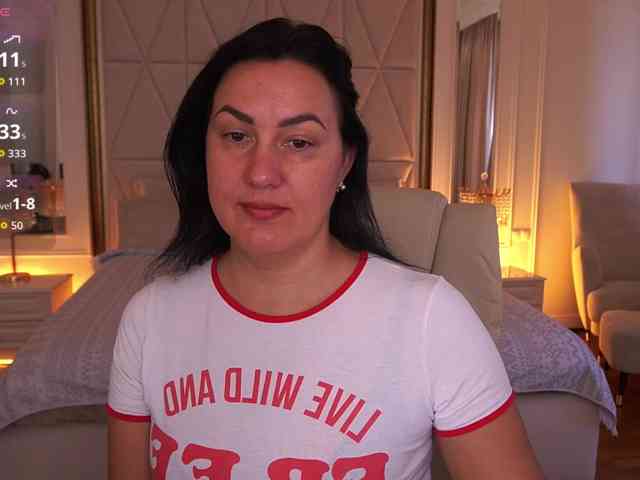 VelvetLuck webcam