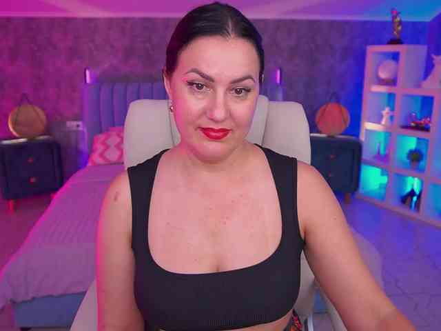 velvetluck's live room