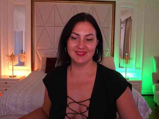 VelvetLuck webcam