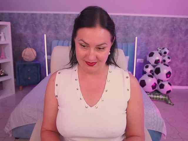 VelvetLuck webcam