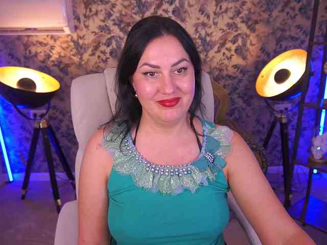 VelvetLuck webcam