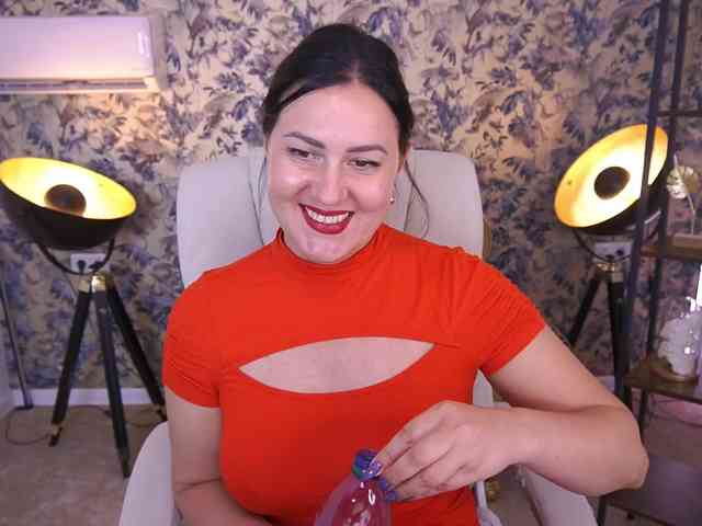VelvetLuck webcam