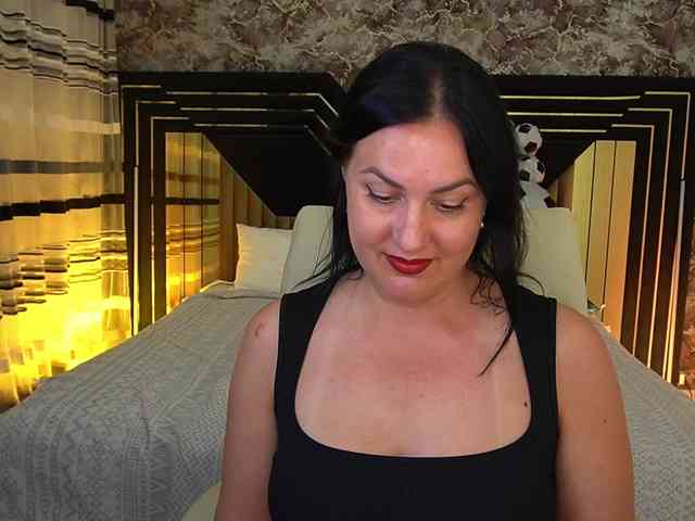 VelvetLuck webcam